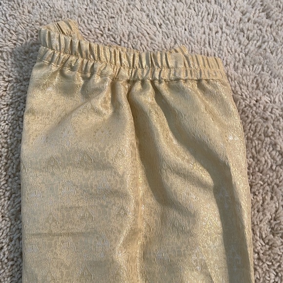 Girls, golden color banaras pants for Pakistani Indian clothes. - Picture 3 of 4